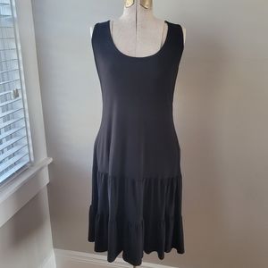 LIKE NEW: Mid-length Little Black Dress